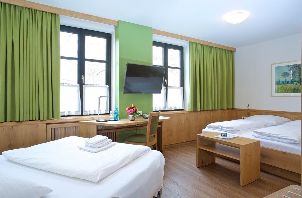 Hotel Zur Muehle Ismaning Oda fotoğraf